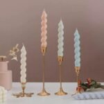 شمع ملتوي بالوان