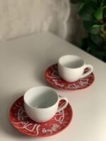 2فناجين قهوة مميزة بعبارات عربية