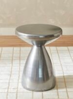 طاولة ضيافة من النحاس الهندي