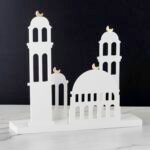 ديكور خشبي على شكل جامع