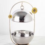 وعاء تقديم بالغطاء من مجموعة عباد الشمس