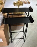“طاولة زوجية للتقديم معدنية أنيقة باللون الأسود”