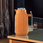 ترمس مفرغ من الهواء سعة 1 لتر من المرجان - لون خوخي وفضي