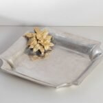 مترد تقديم وديكور من المعدن الهندي -زهرة الملوك