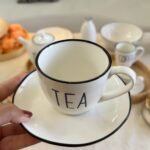 1فنجان شاي بالصحن