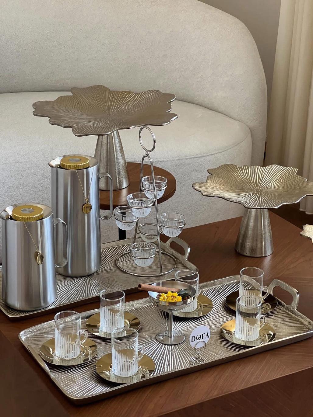 img_8281 طقم شاي وقهوة وحاملة عالفضي - الصورة 1