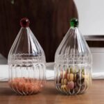 ⁦وعاء زجاجي بقبة سوداء  لحفظ السكريات او التمور⁩ - الصورة ⁦3⁩