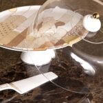 ⁦حامل كيك مع ملعقة تقديم 3 قطع - تمارا⁩ - الصورة ⁦3⁩