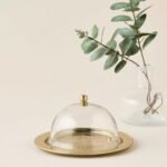 وعاء تمر بنقوش عربية وغطاء زجاج