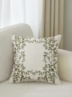 ⁦غطاء وسادة مطرز بالورق⁩ - الصورة ⁦3⁩