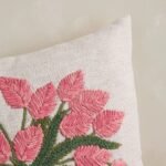 ⁦وسادة محشوة مطرّزة - أليانا - 50×50 سم⁩ - الصورة ⁦2⁩