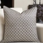 غطاء وسادة فاخر بتصميم هندسي - 45*45