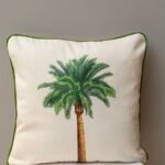 غلاف وسادة بطباعة النخيل