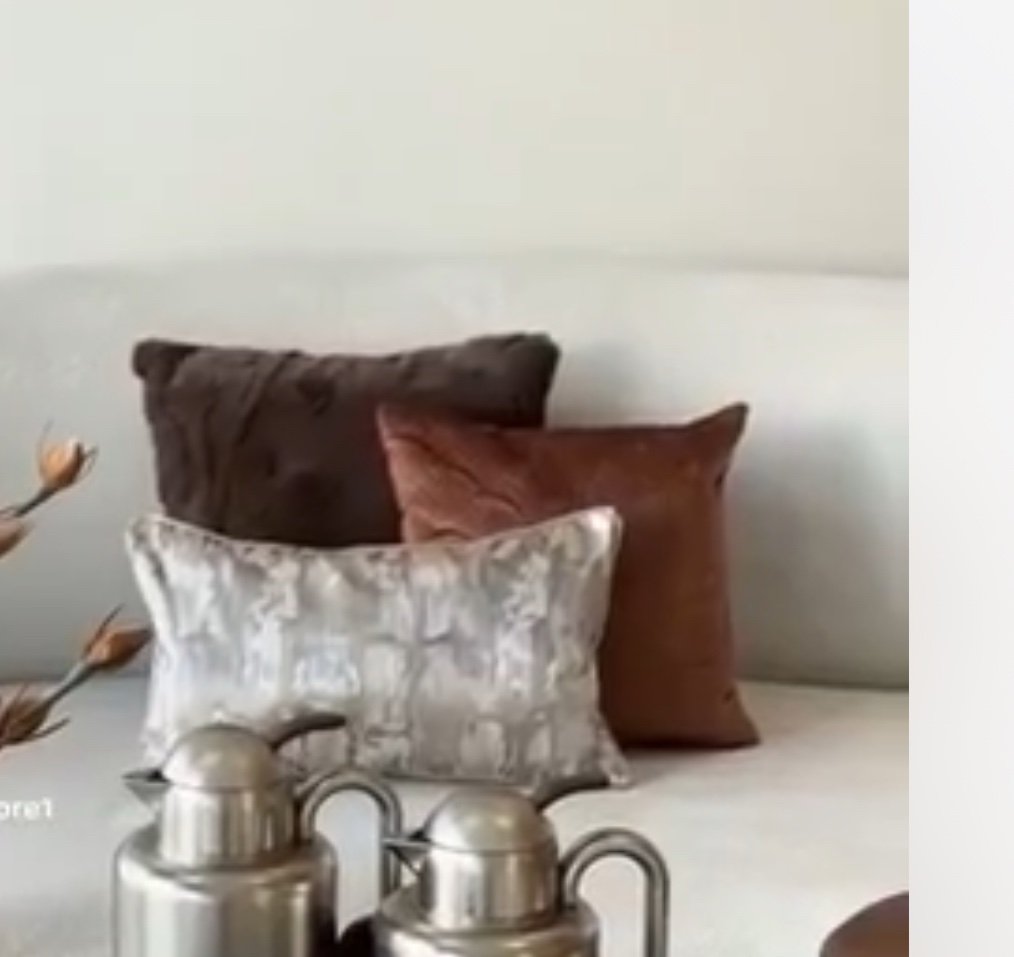 img_9877 المخاد ال3 بالحشو - الصورة 1