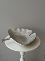 ⁦مترد تقديم علي شكل ورقة - فضي - زوجي⁩ - الصورة ⁦2⁩