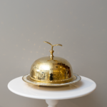 مترد ذهبي مطروق