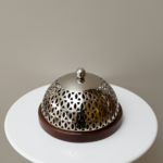 ستاند قاعدة خشبية وغطاء منقوش - حجم صغير