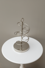 حاملة فناجين بتصميم حلزوني - فضي