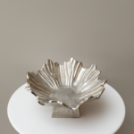 حامل حلويات من المعدن الهندي – حجم متوسط