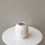 فازا ابيض حجم صغير