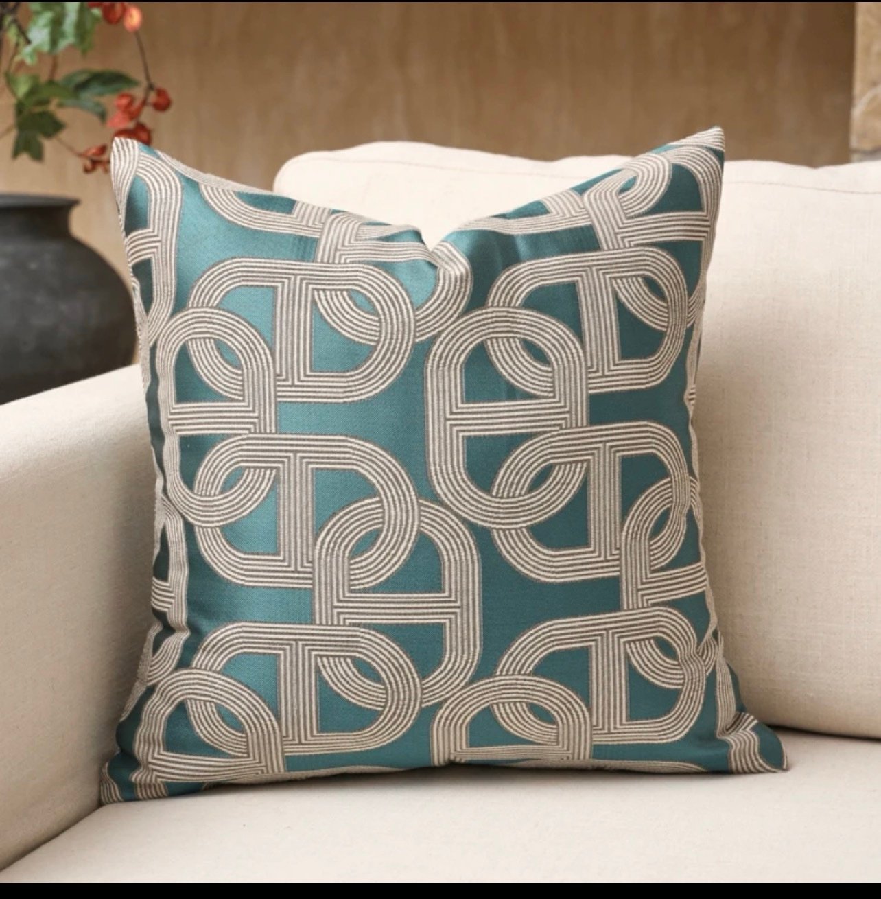 screenshot-120 غلاف وسادة شكل هندسي - الصورة 1