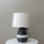 اباجورة - ابيض اسود