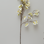 ورد صناعي للديكور - ابيض