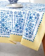 ⁦مفرش طاولة من قماش بولي قطن Ligny - أزرق / بيج - 150 × 200 سم⁩ - الصورة ⁦2⁩