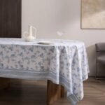 ️ مفرش طاولة قطني Aurel – لون أزرق – مقاس 250×160 سم