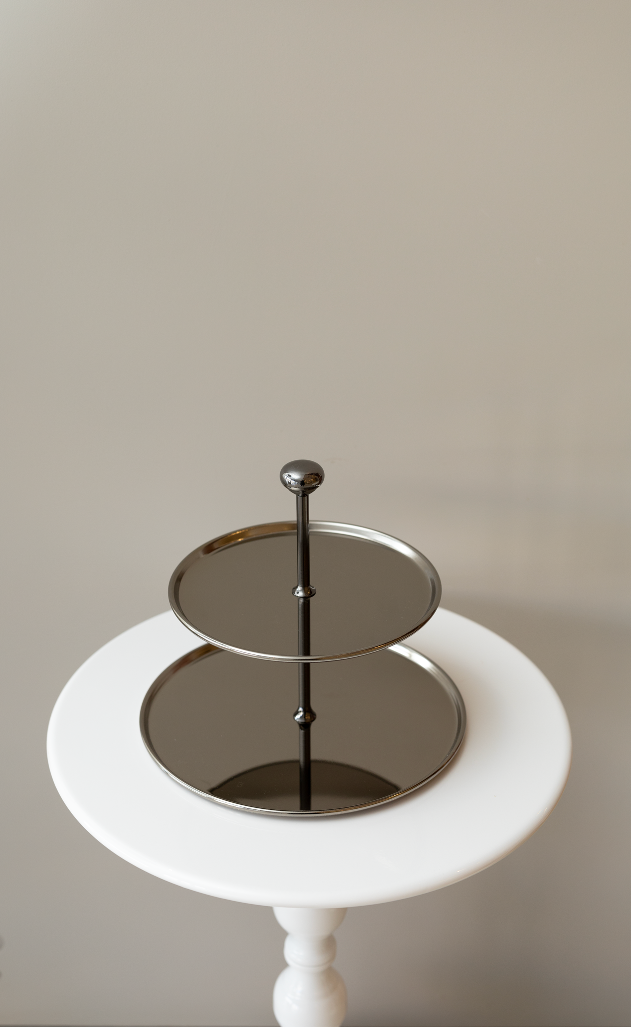 img_1370-3 مترد تقديم دورين رمادي غامق - كبير - الصورة 1