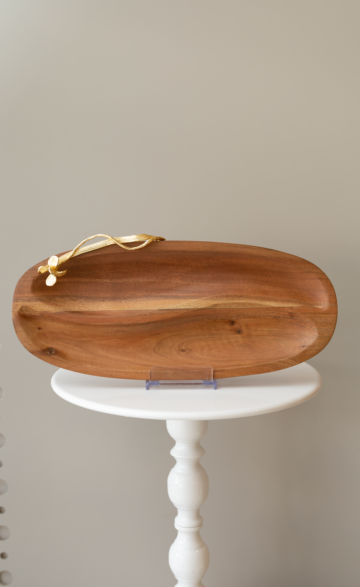 img_1382-8 مترد تقديم خشبي بيضاوي - وردة ذهبية - الصورة 1