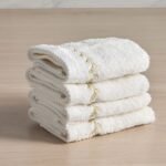 طقم مناشف يد قطن تركي بكثافة 550 جرام لكل متر مربع 4 قطع بتصميم بتلات