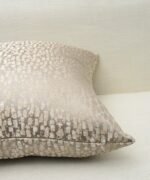 ⁦غطاء وسادة عالي الجودة / 40*40⁩ - الصورة ⁦2⁩