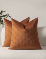 غطاء وسادة بارز من المخمل لون احادي - 45*45