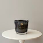شمعة معطرة - اللون اسود
