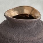 ⁦مزهرية لامعة - إيسري - 27 سم⁩ - الصورة ⁦2⁩
