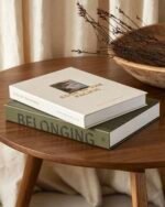 كتب ديكور  بطراز INS