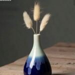 مزهرية صغيرة اللون ازرق سماوي